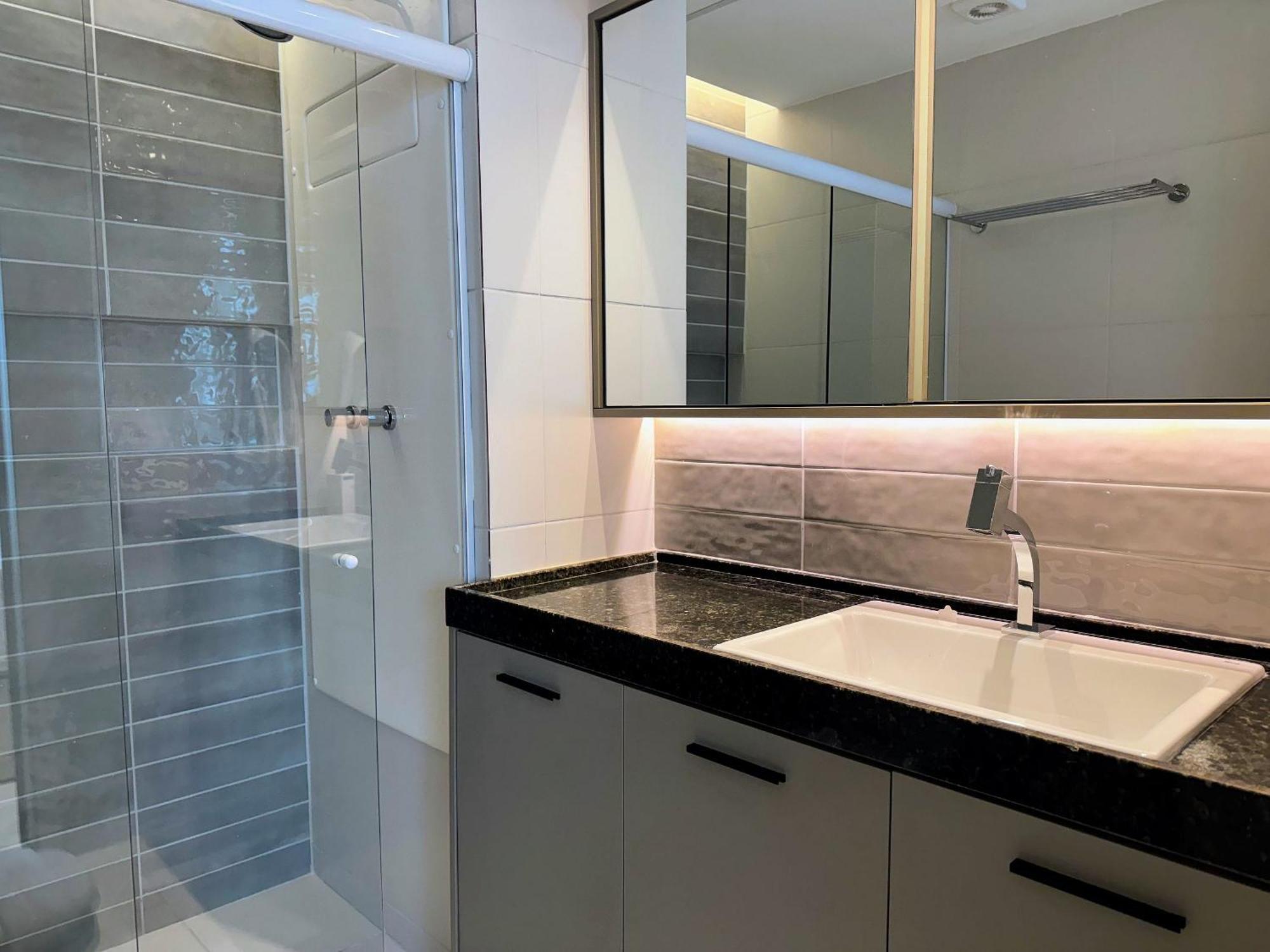 Makia Experience Muro Alto Por Brevelar